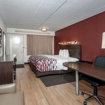 Red Roof Inn Mt Laurel Маунт-Лорел Экстерьер фото