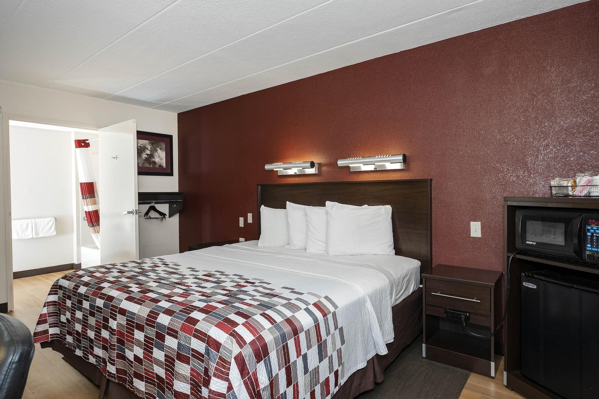 Red Roof Inn Mt Laurel Маунт-Лорел Экстерьер фото