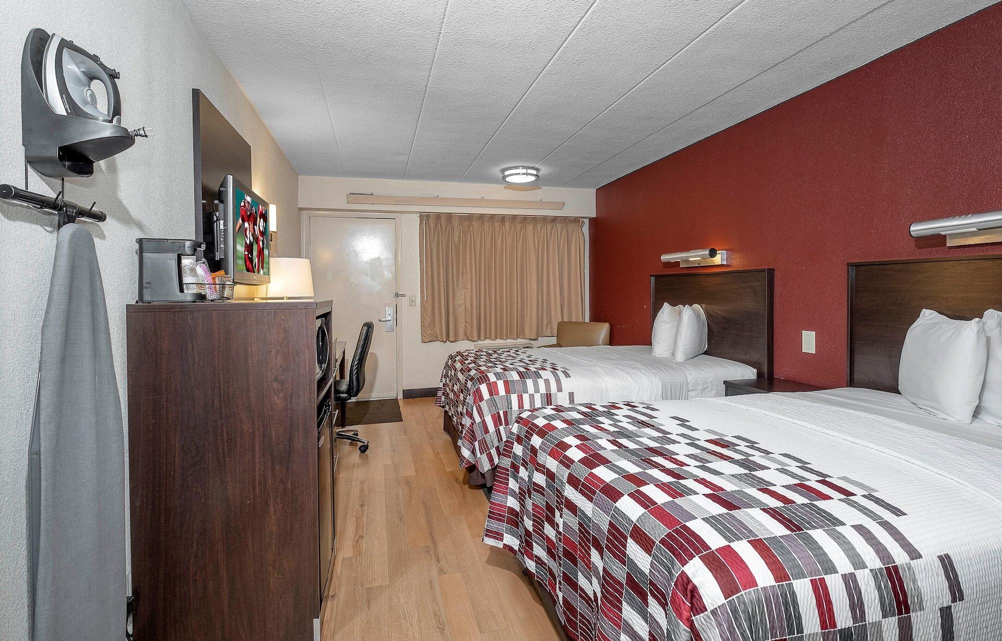 Red Roof Inn Mt Laurel Маунт-Лорел Экстерьер фото