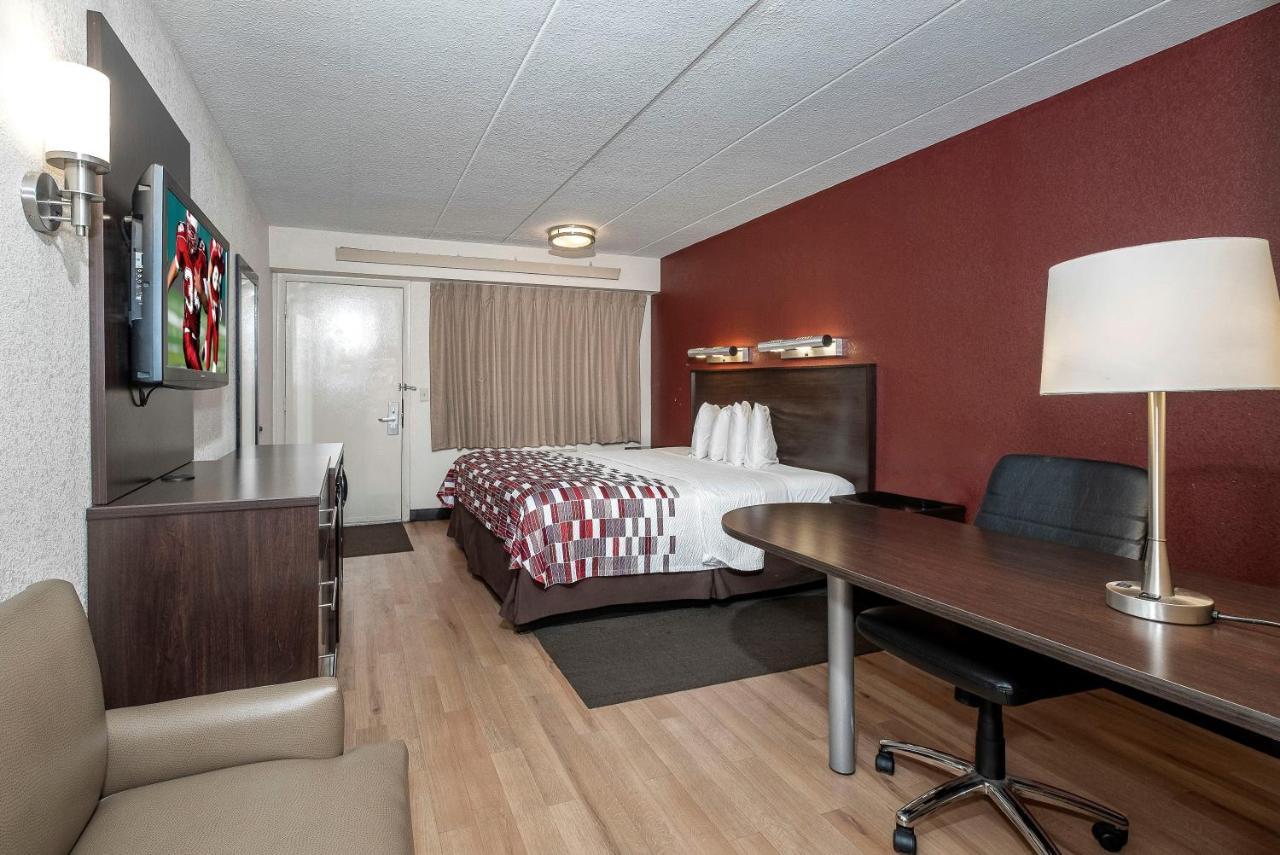Red Roof Inn Mt Laurel Маунт-Лорел Экстерьер фото